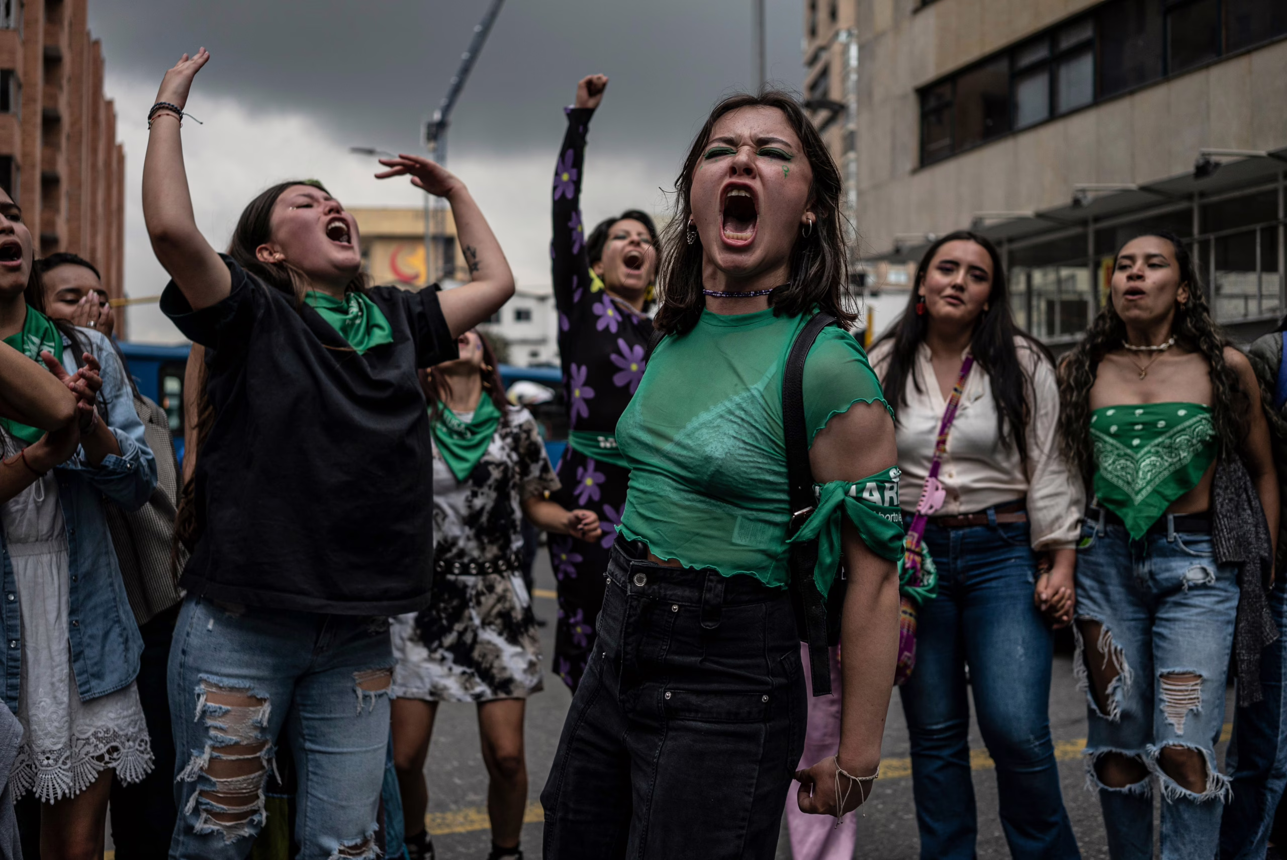 por-y-para-todas-las-mujeres:-un-llamado-urgente-a-la-accion