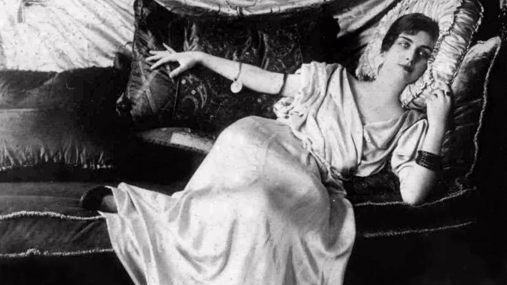 el-amor-tragico-y-mistico-de-teresa-wilms-montt