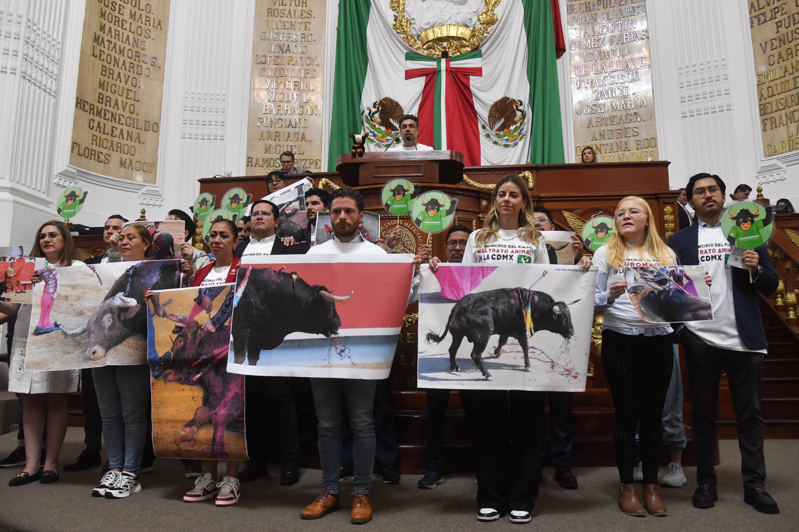 ni-muerte-ni-heridas-en-el-ruedo:-ciudad-de-mexico-veta-las-corridas-de-toros-“con-violencia”