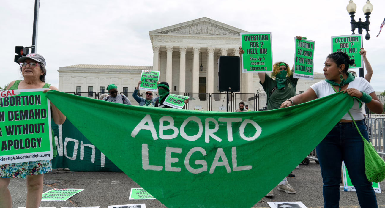 entre-la-falta-de-acceso-y-recursos:-las-mujeres-hispanas-son-las-mas-afectadas-por-las-prohibiciones-estatales-del-aborto