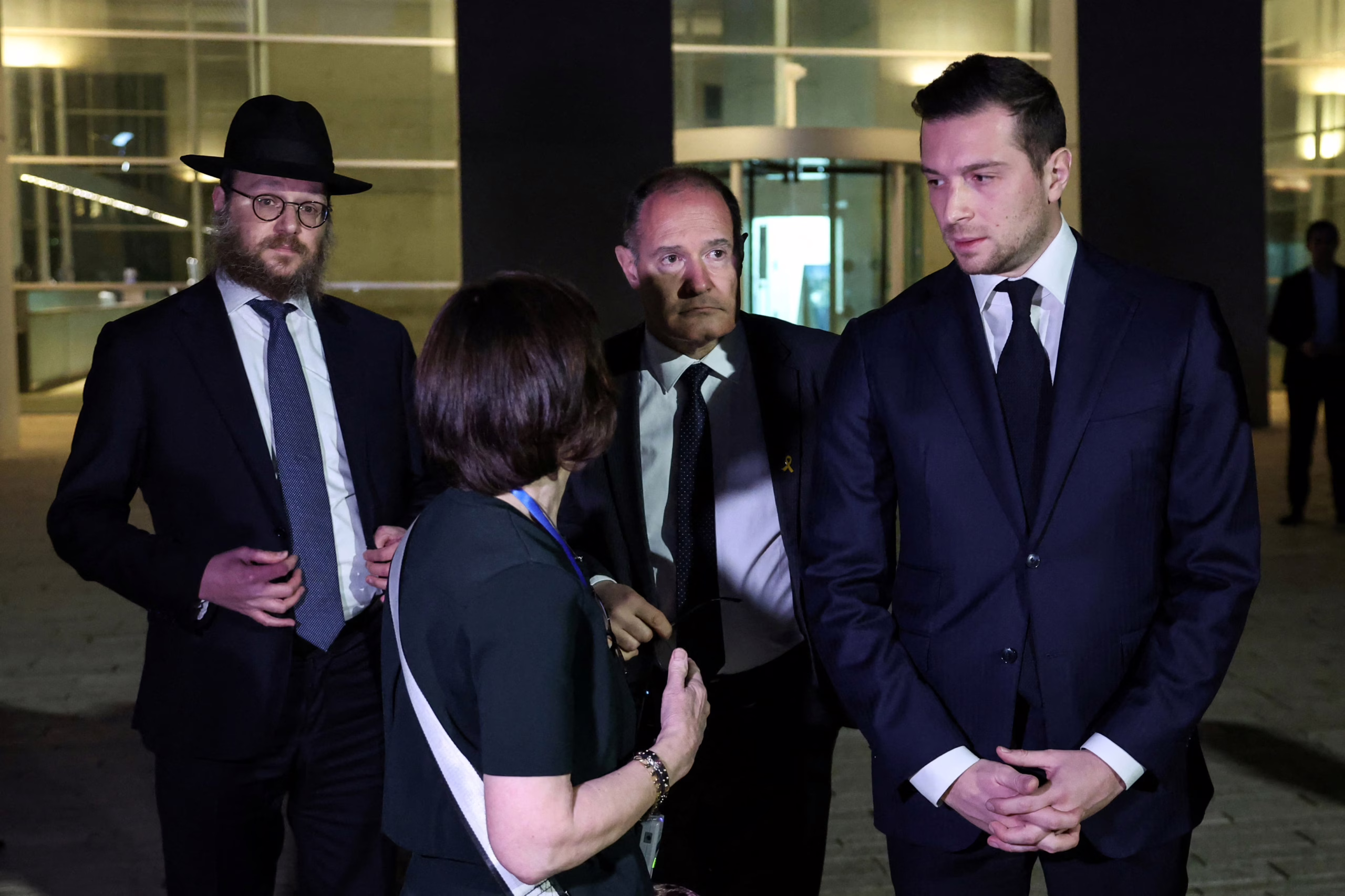 la-presencia-de-lideres-ultra-y-la-oleada-de-cancelaciones-marcan-una-controvertida-conferencia-sobre-antisemitismo-en-jerusalen