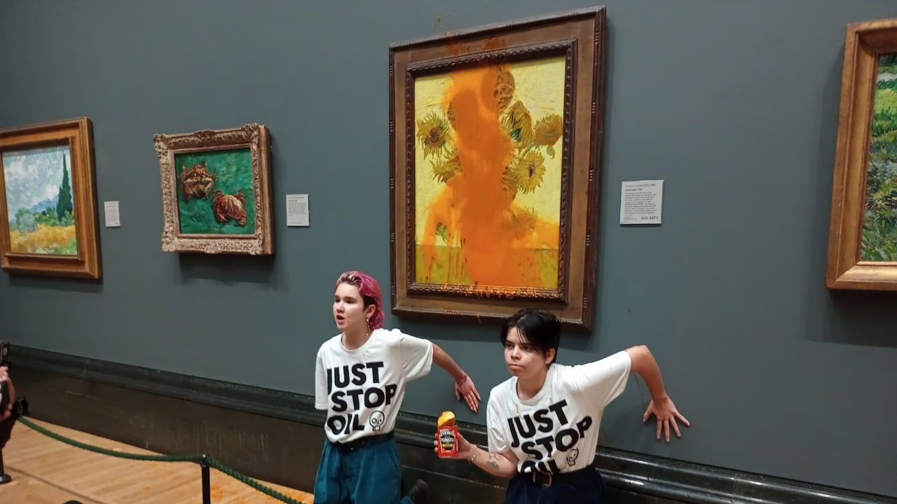 ¿se-acabo-arrojar-pintura-o-sopa-de-tomate-a-las-obras-de-arte-de-los-museos?