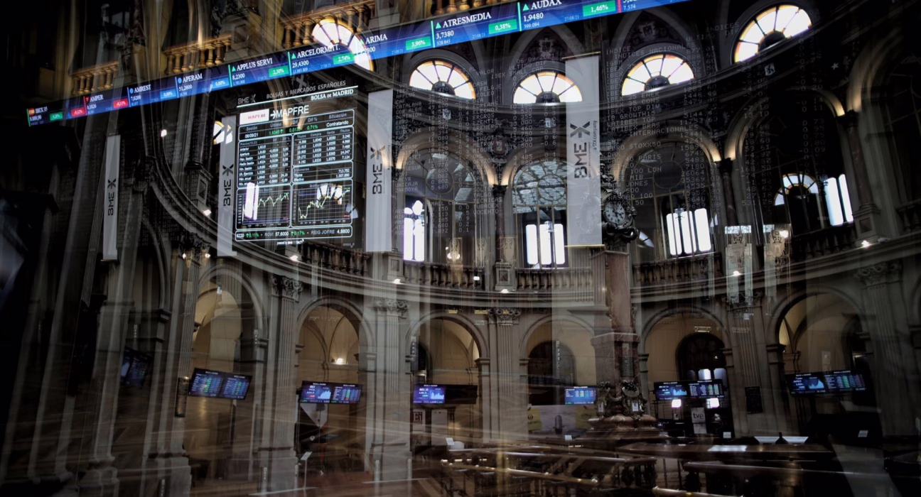 wall-street-baja-un-2%-en-la-apertura-mientras-el-ibex-sube-el-5%-de-la-mano-de-los-bancos