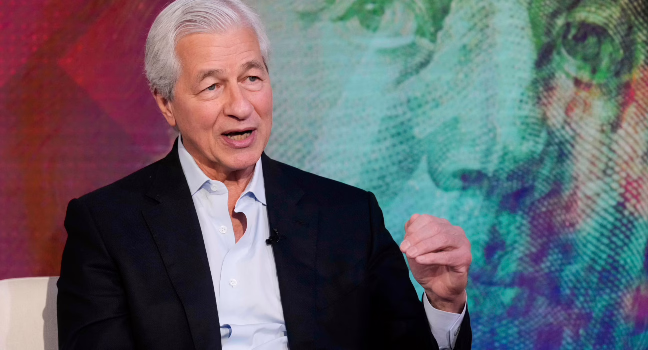 jpmorgan-saca-partido-de-las-“turbulencias”-y-mejora-su-beneficio-un-10%-hasta-marzo