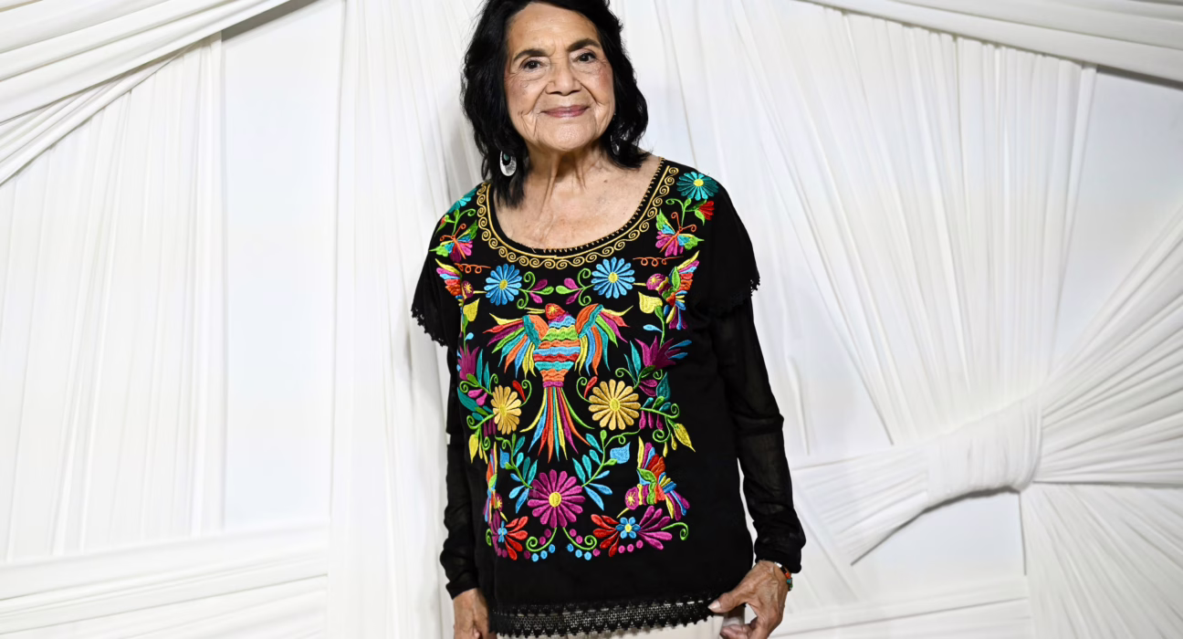 dolores-huerta:-‘trump-is-a-fascist-and-his-goal-is-to-hurt-and-destroy’