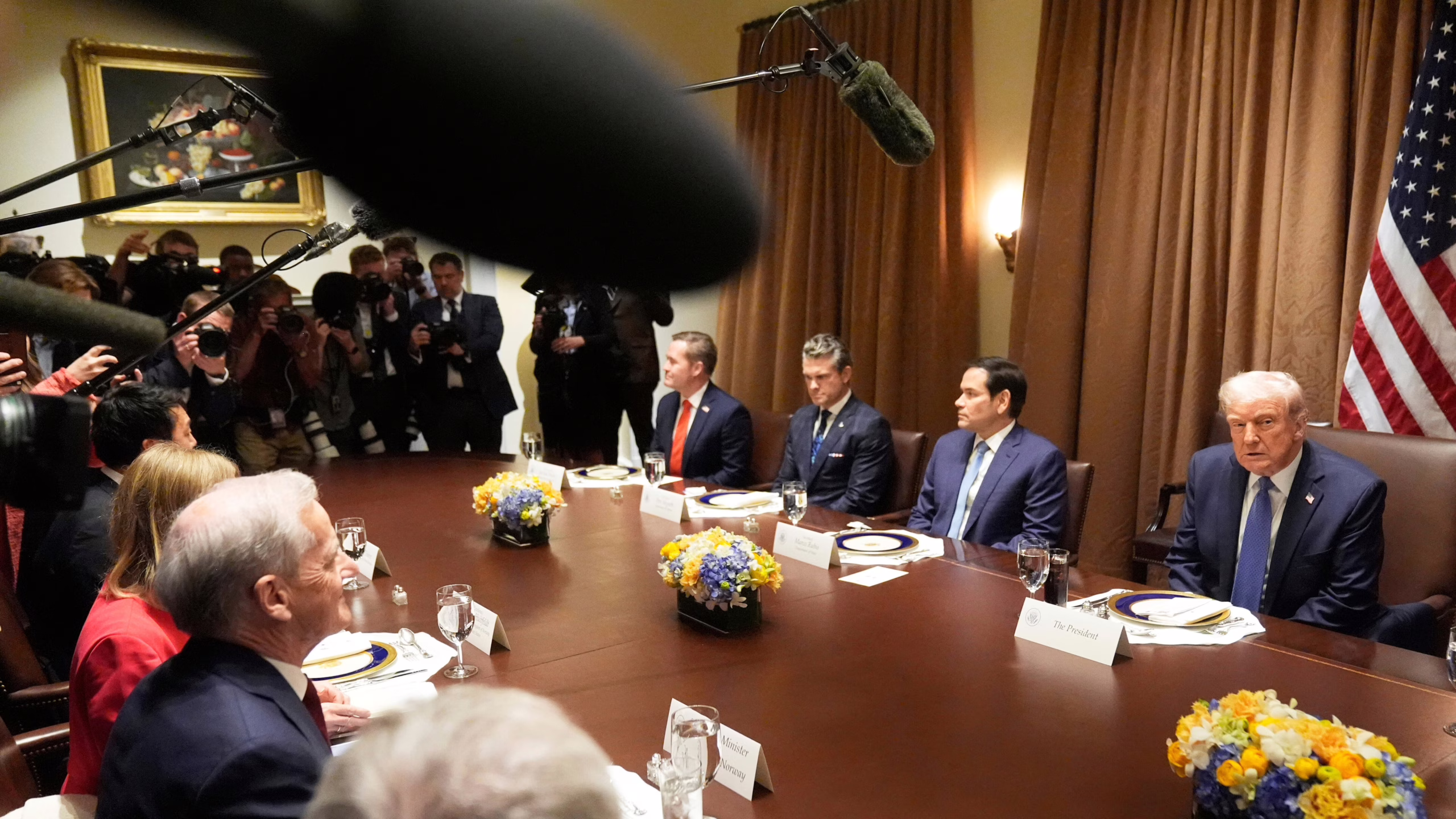 trump-exige-a-putin-que-detenga-los-ataques-tras-el-bombardeo-a-kiev:-“¡vladimir,-para!”