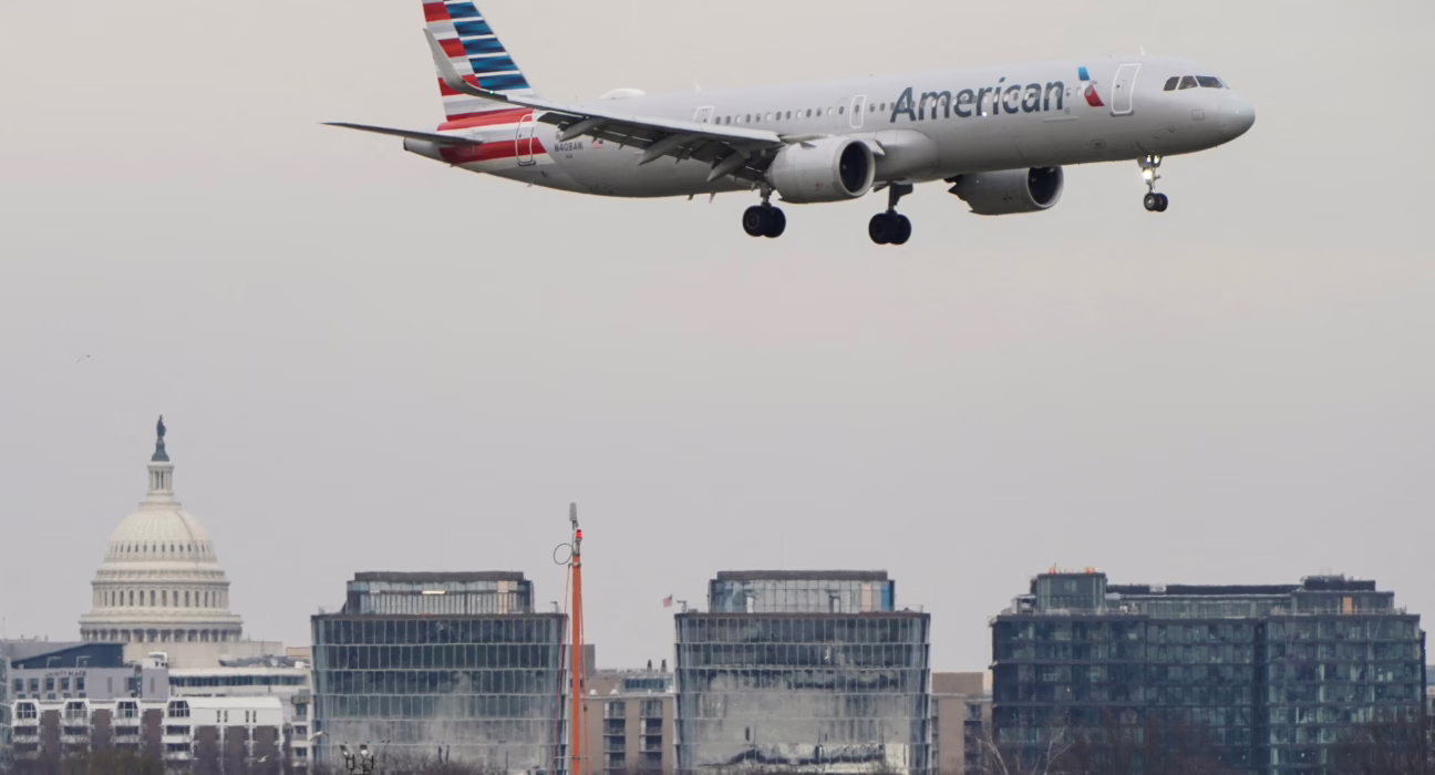 american-airlines-retira-sus-previsiones-anuales-ante-la-incertidumbre-provocada-por-trump
