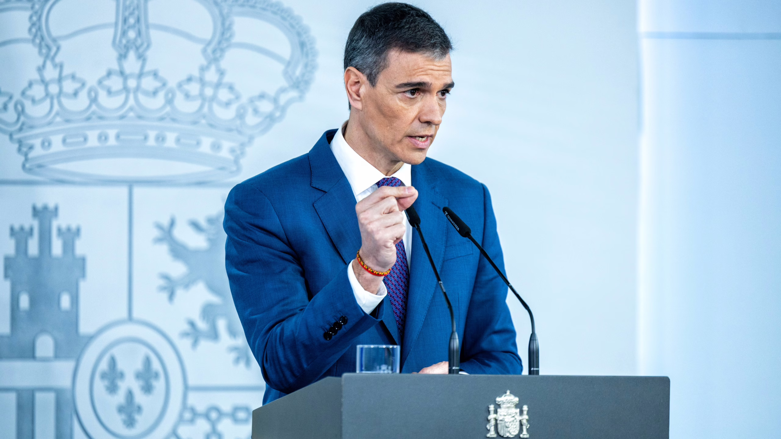 sanchez-aprieta-a-las-electricas-tras-el-apagon-y-promete-cambios:-“esto-no-puede-volver-a-pasar-jamas”
