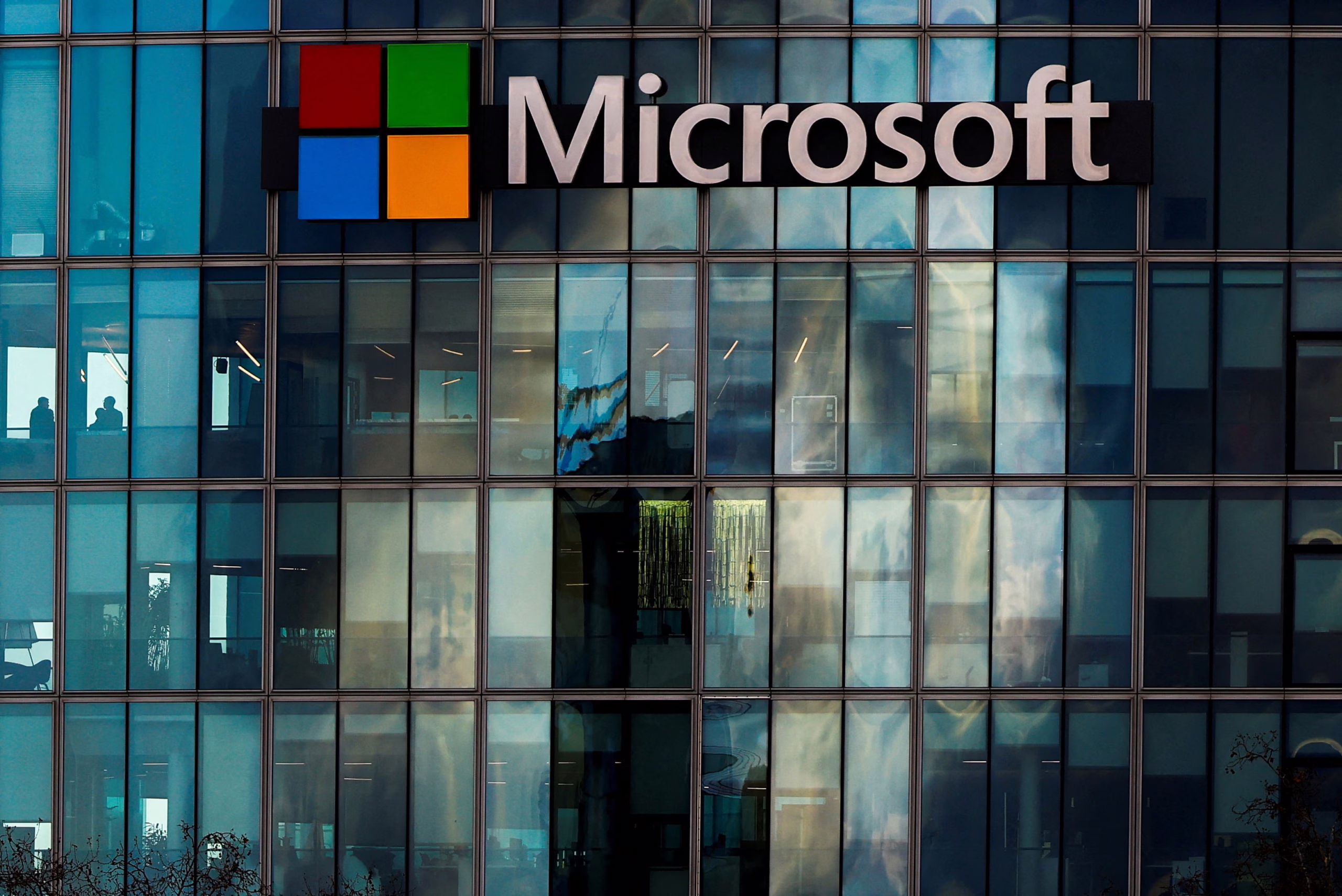 microsoft-acelera-sus-ingresos-y-sus-beneficios-por-el-tiron-de-la-inteligencia-artificial