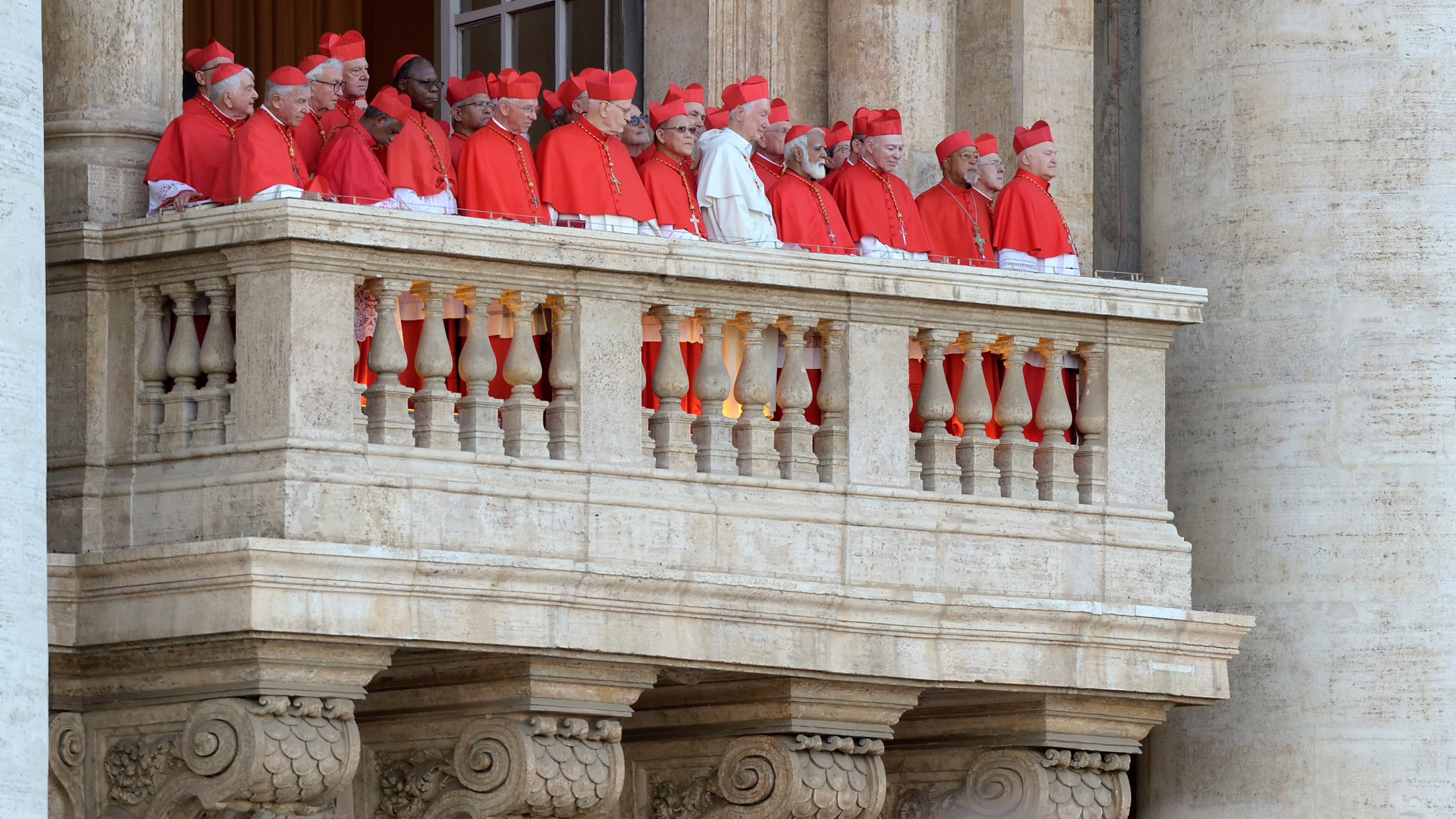 ¿que-paso-dentro-del-conclave?-a-la-hora-de-comer,-cae-la-opcion-italiana-y-emerge-el-gran-candidato-a-papa-en-la-sombra