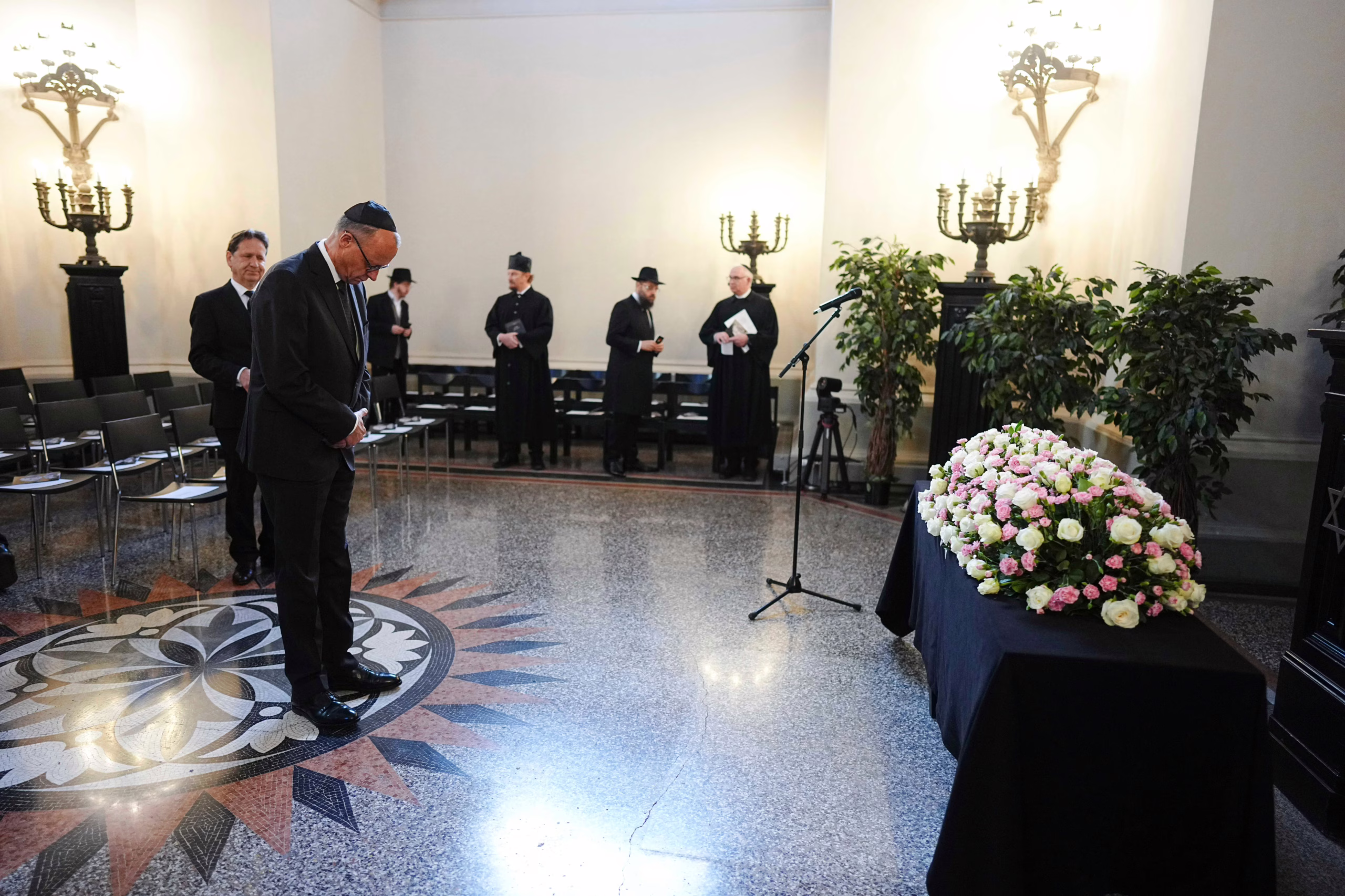 alemania-despide-a-la-superviviente-del-holocausto-margot-friedlander,-“brujula-moral”-contra-el-olvido
