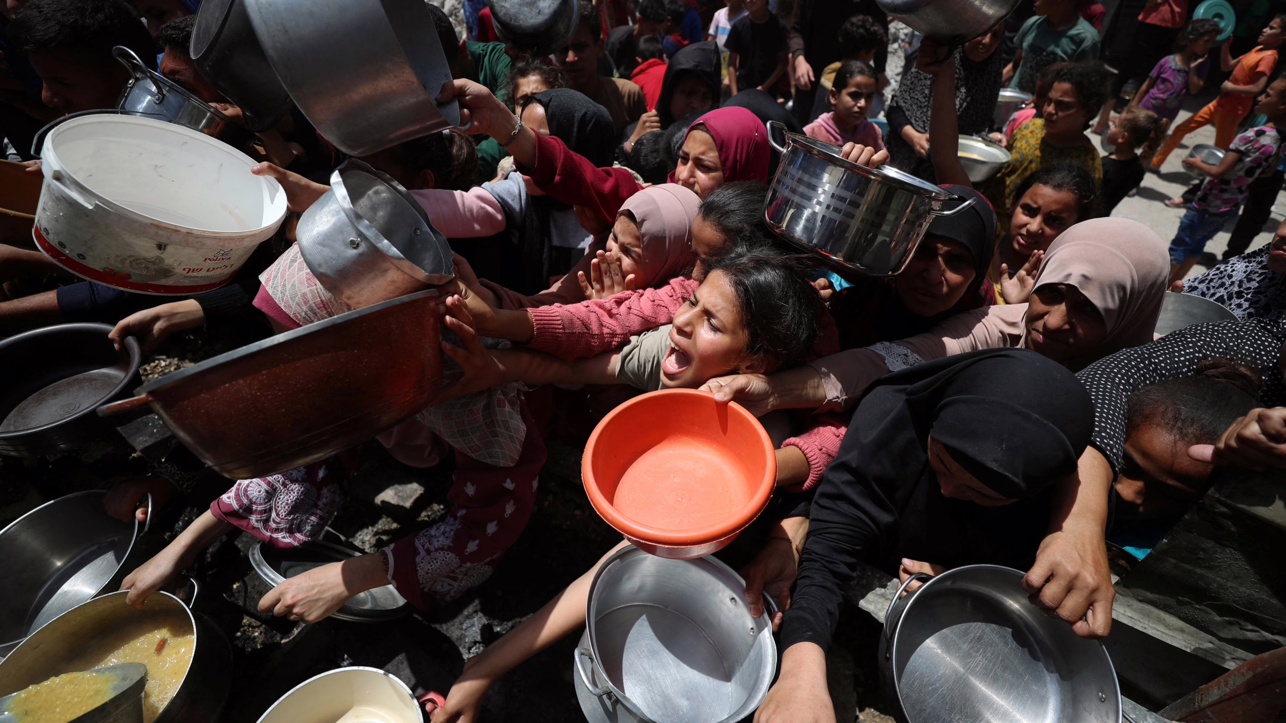 netanyahu-accede-a-permitir-una-entrada-limitada-de-alimentos-en-gaza-por-el-temor-a-perder-el-apoyo-de-ee-uu
