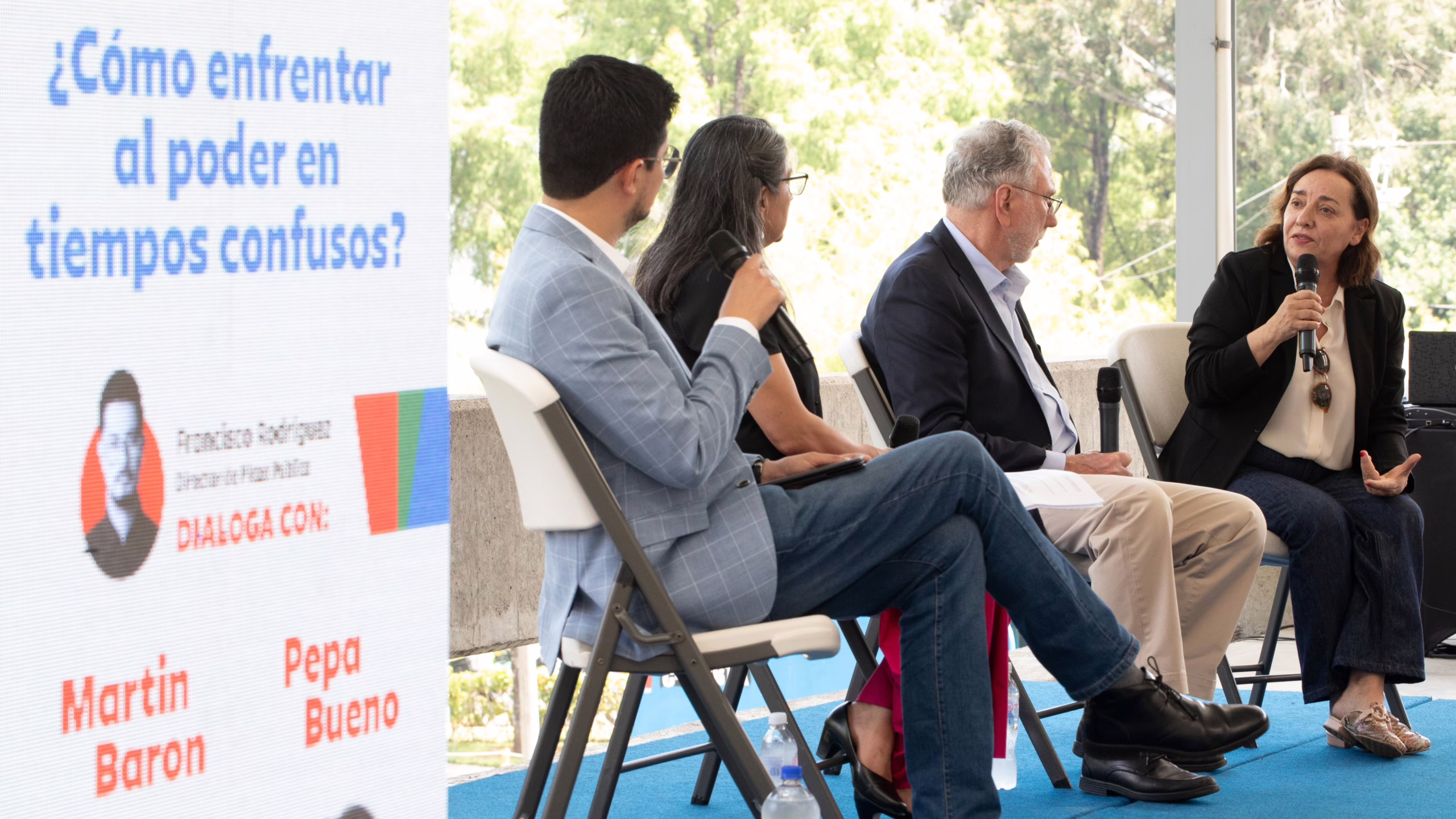 pepa-bueno-y-martin-baron-analizan-el-papel-fiscalizador-del-periodismo-frente-a-los-autoritarismos,-las-mentiras-y-el-ruido-de-las-redes-sociales
