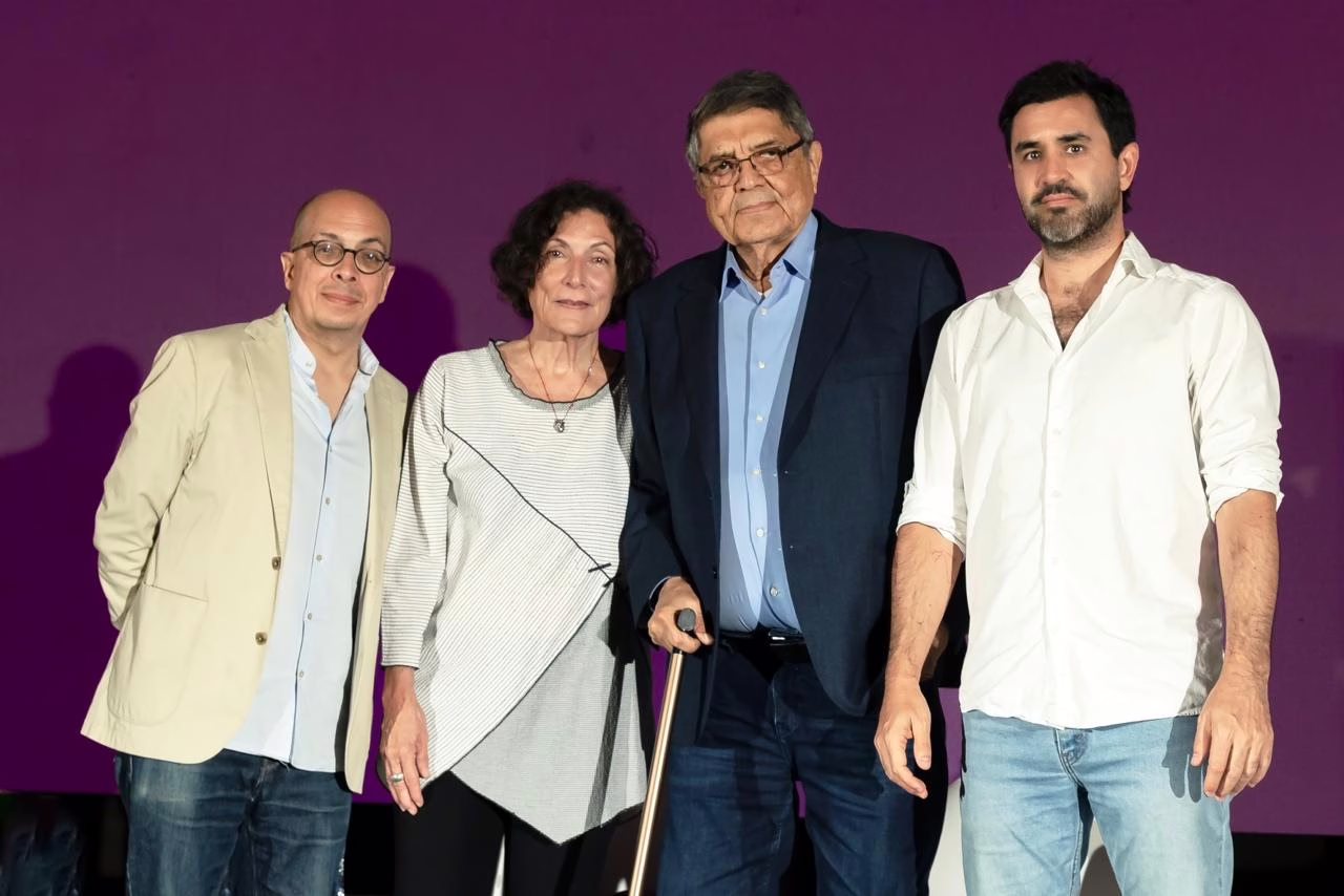 las-costuras-que-unen-al-periodismo-y-la-literatura:-“la-division-entre-cronica-y-ficcion-casi-no-existe”