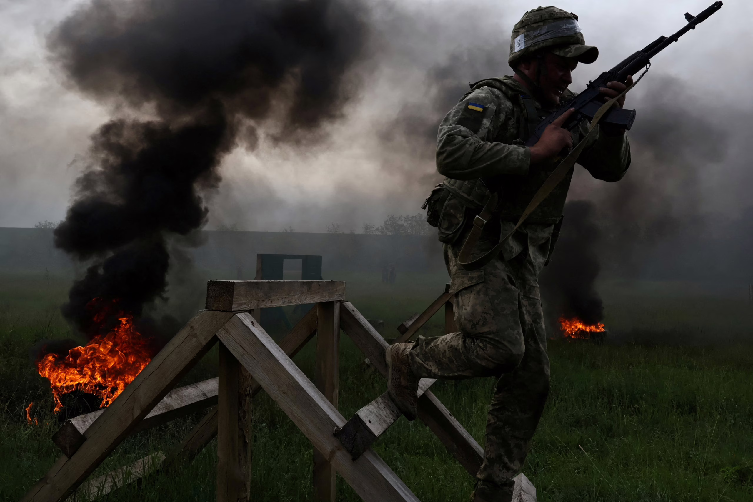 trump-acusa-a-putin-de-“jugar-con-fuego”-al-bombardear-ucrania