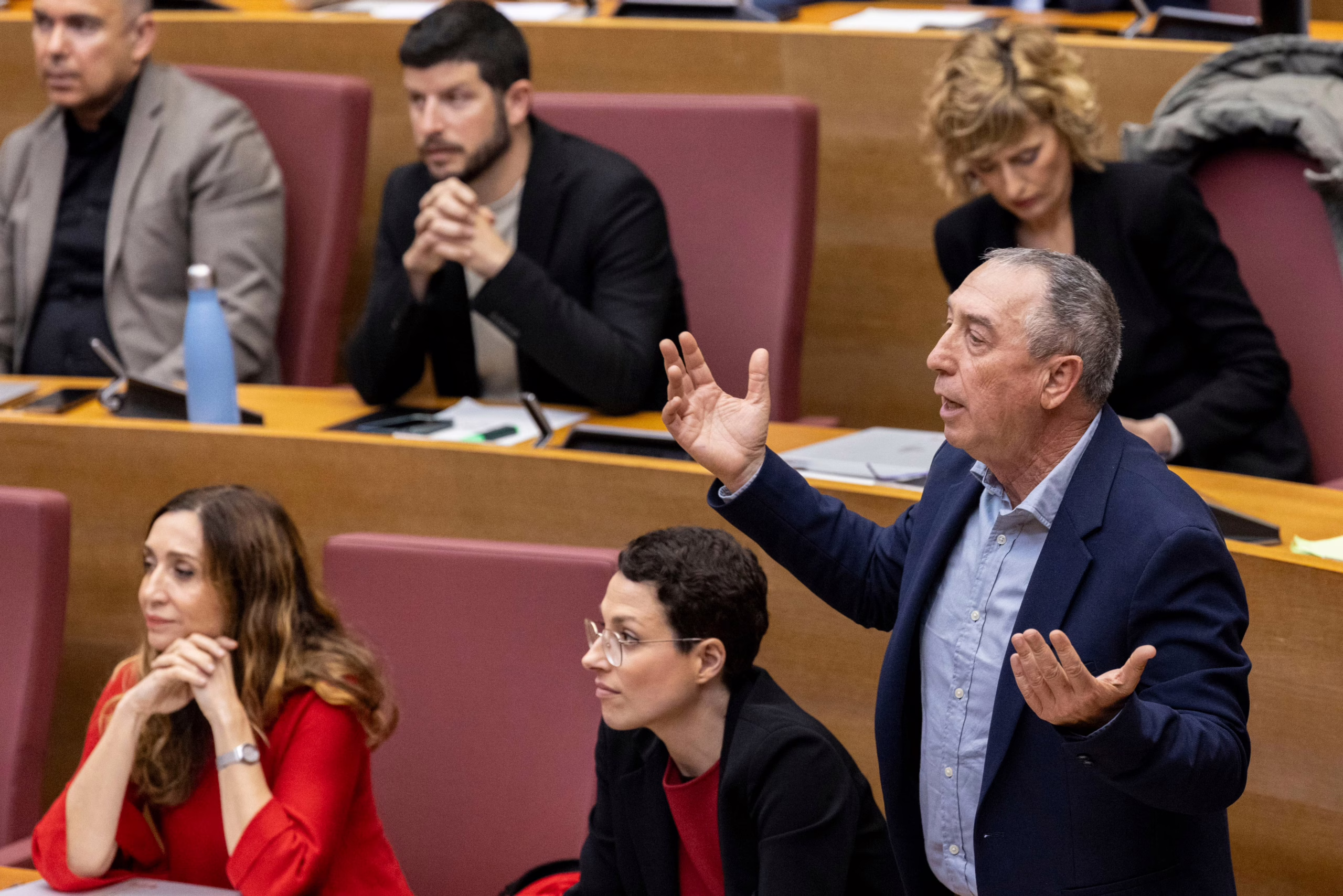 la-crisis-con-sumar-divide-a-la-coalicion-compromis