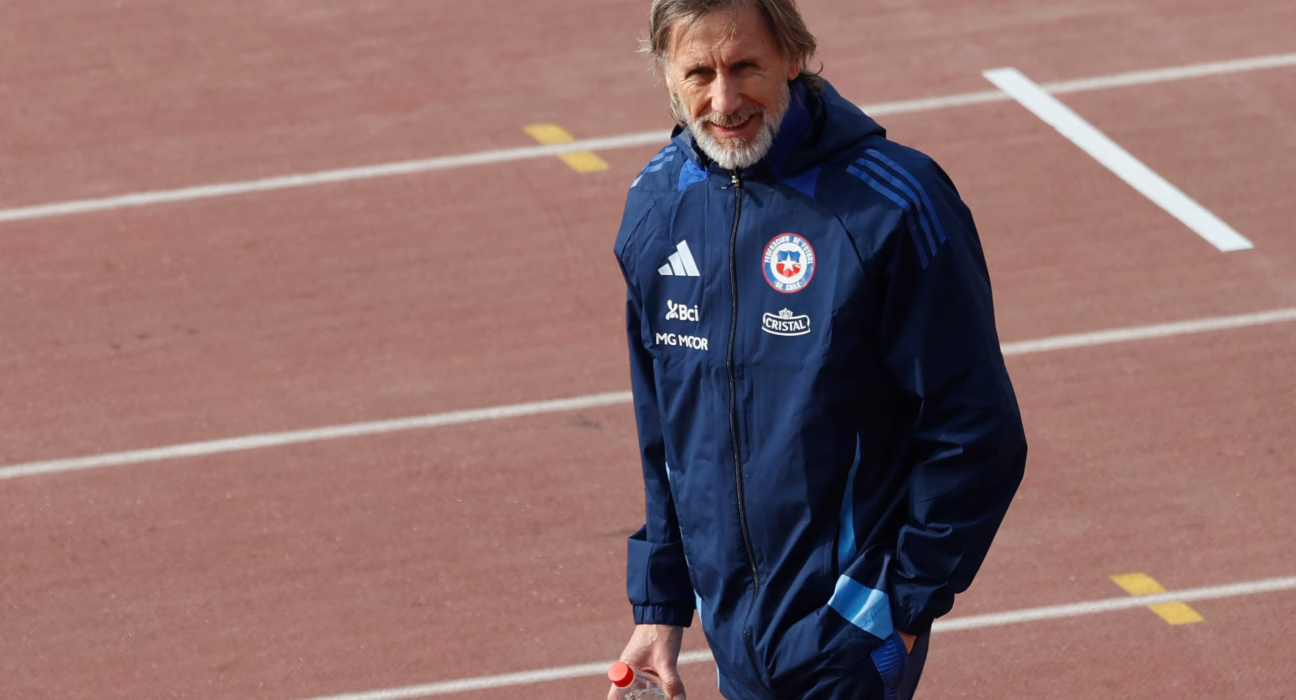 ricardo-gareca-renuncia-como-entrenador-de-chile-tras-su-fracaso-en-las-eliminatorias-para-el-mundial-de-2026