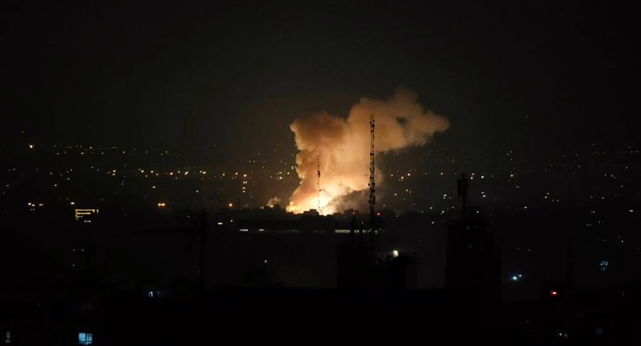 israel-bombardea-instalaciones-nucleares-y-militares-en-iran-y-mata-al-jefe-de-la-guardia-revolucionaria