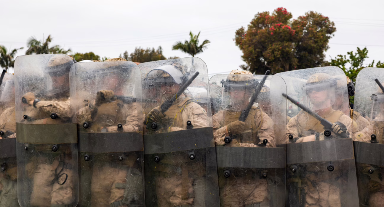 un-juez-da-la-razon-a-california-y-ordena-frenar-temporalmente-la-militarizacion-de-los-angeles