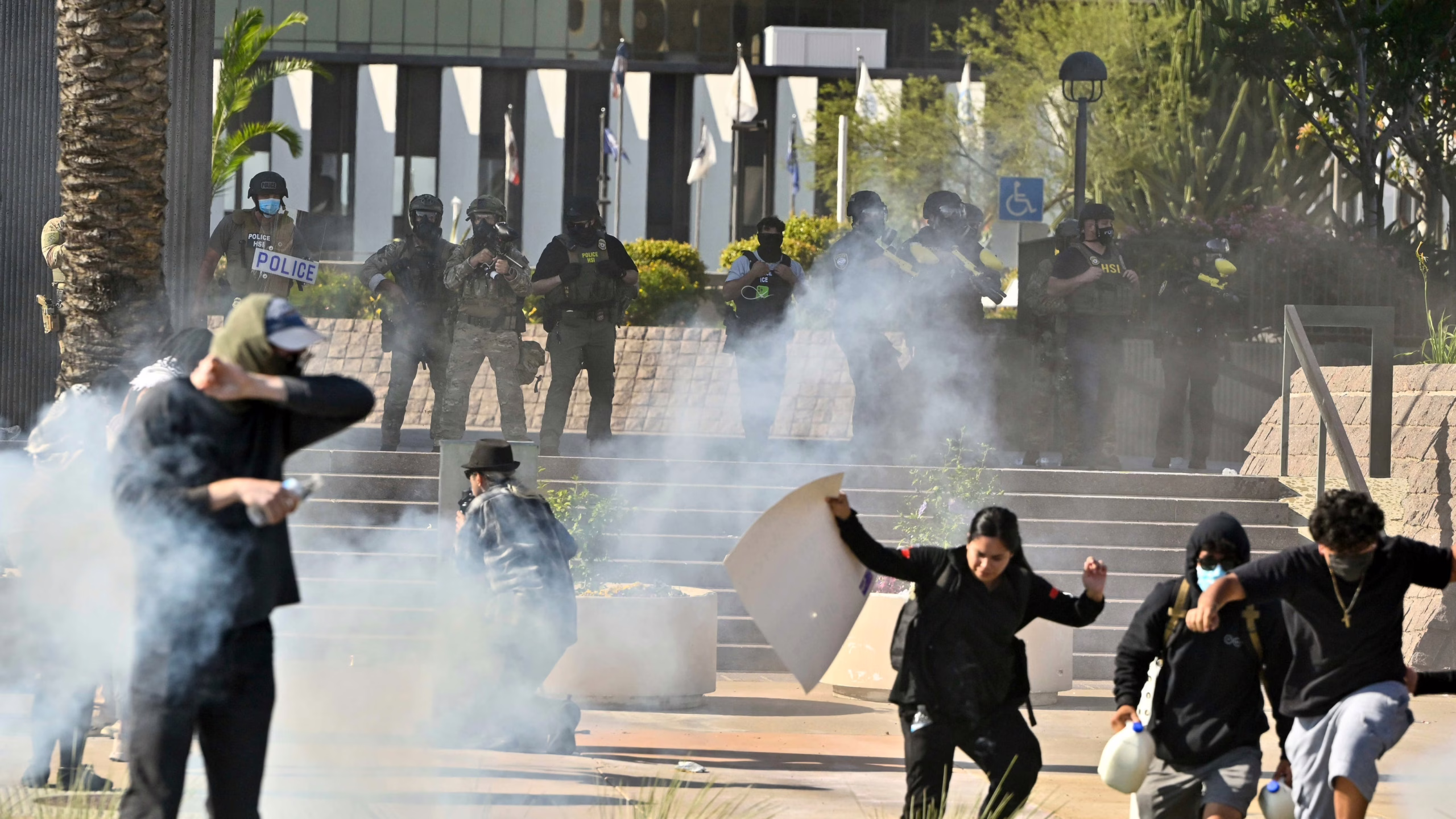 las-autoridades-de-florida-amenazan-a-quienes-participen-en-las-protestas:-“te-vamos-a-matar”