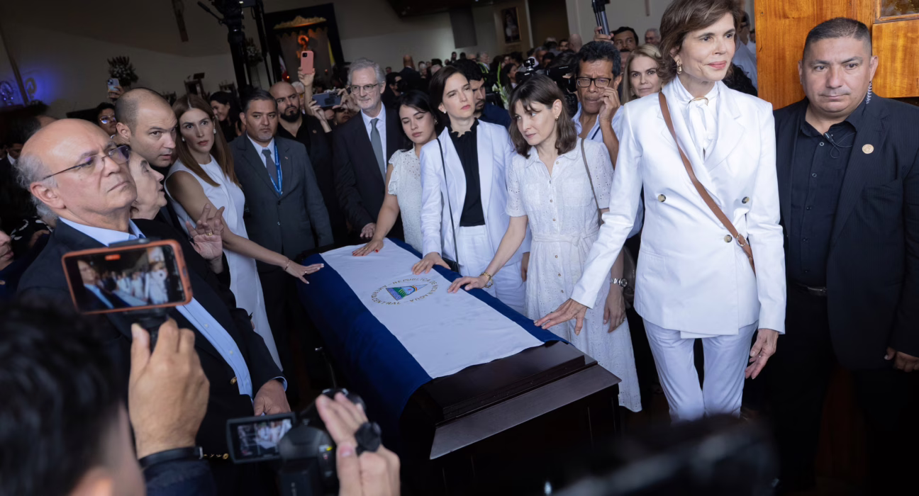 el-exilio-nicaraguense-despide-a-violeta-chamorro,-simbolo-de-la-paz-y-la-reconciliacion-del-pais