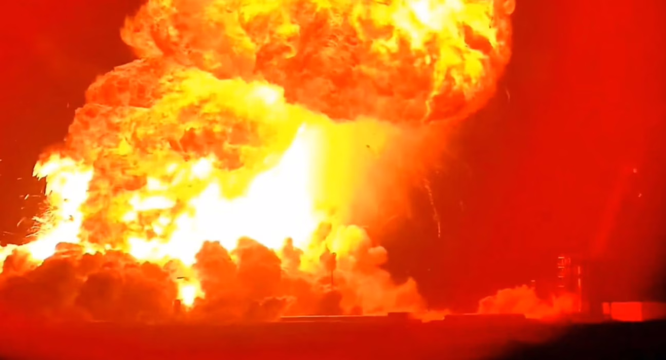 la-‘starship’-de-spacex-explota-en-tierra-generando-una-enorme-bola-de-fuego