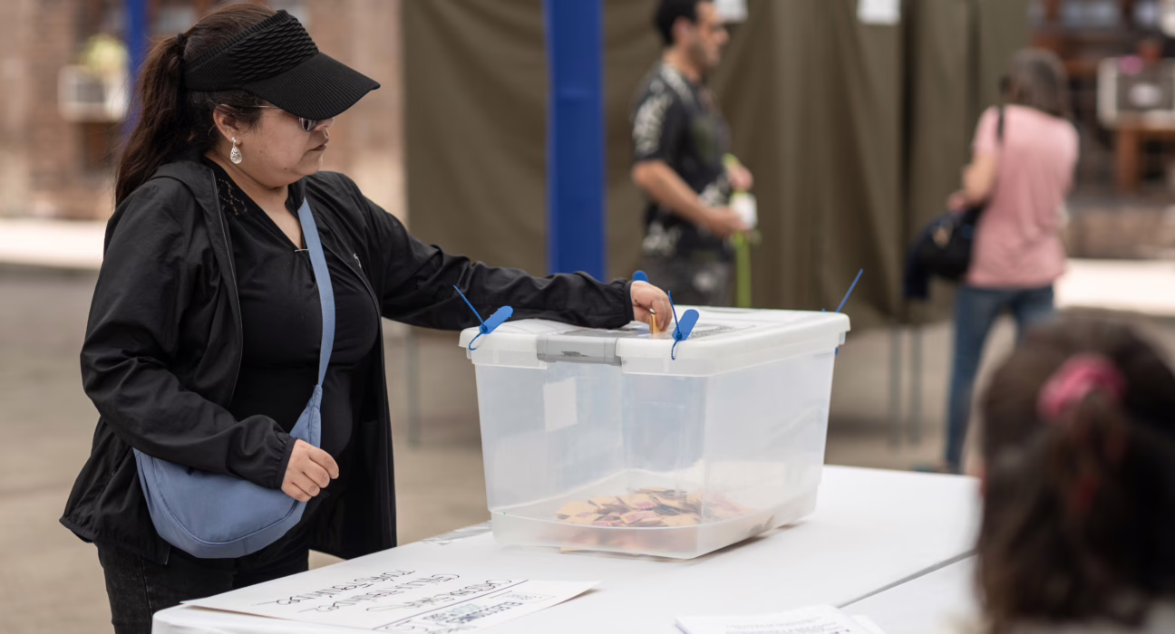 como-funcionara-el-comercio-durante-el-feriado-legal-por-las-primarias-presidenciales-de-chile-2025